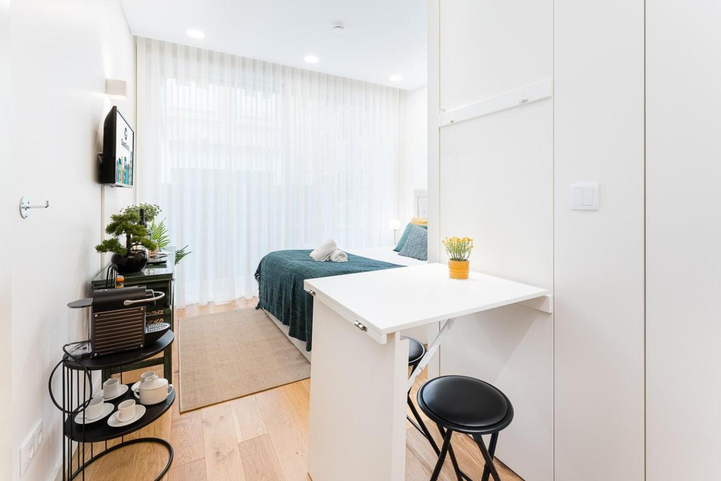 Guestready - Contemporary Studio In Порту Экстерьер фото